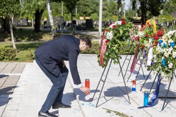 SDP na Mirogoju povodom Dana pobjede nad fašizmom