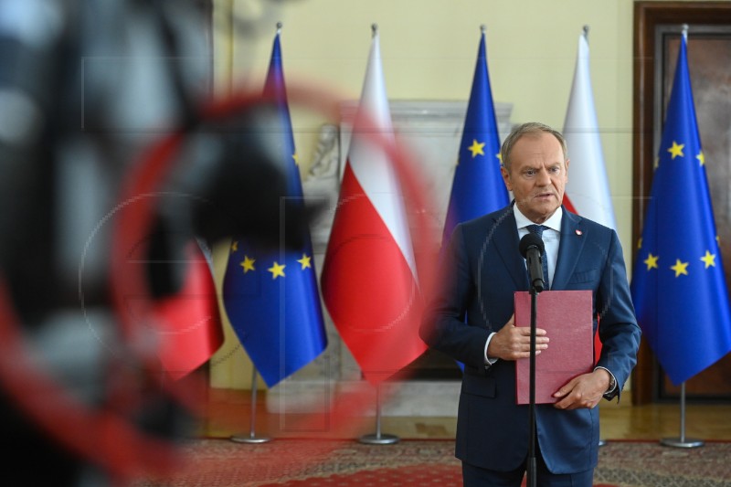 POLAND GOVERNMENT