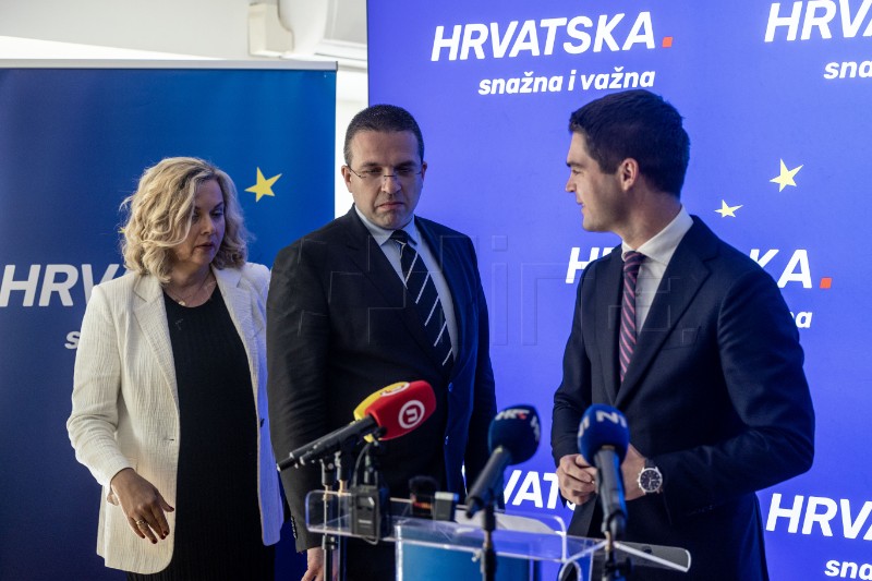 Konferencija za medije kandidata na europskim izborima s liste HDZ-a