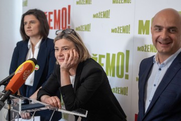 Konferencija za medije stranke Možemo!