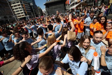 Zagrebački maturanti proslavljaju "Dan zagrebačkih maturanata”