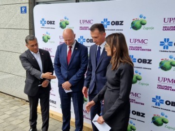 Zabok: Američki državni tajnik Becerra obišao gradilište Croatia UPMC Hillman