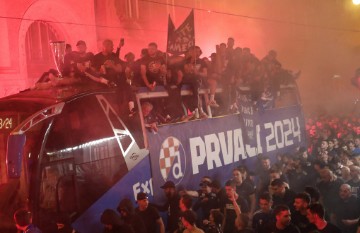 Dinamo slavi naslov prvaka Hrvatske na Trgu bana Jelačića