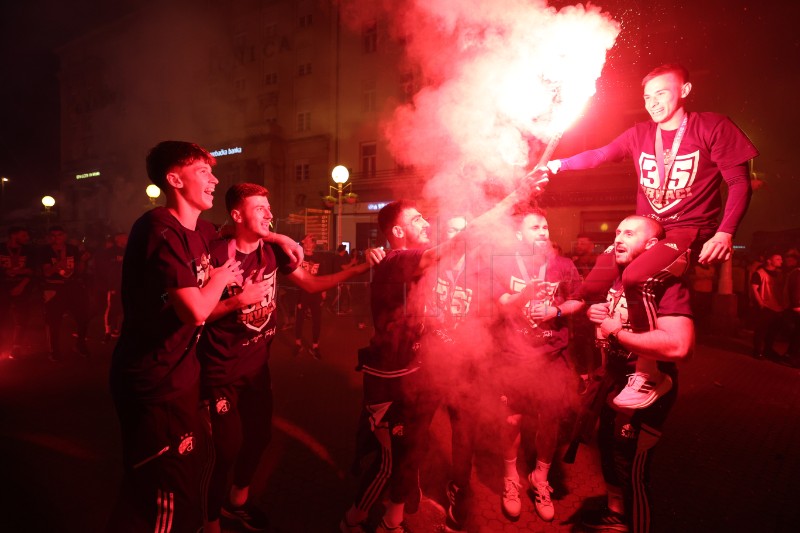 Dinamo slavi naslov prvaka Hrvatske na Trgu bana Jelačića