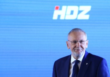 Sastanak Plenkovića i kandidata s liste HDZ-a za EU izbore s glavnim tajnikom EPP-a