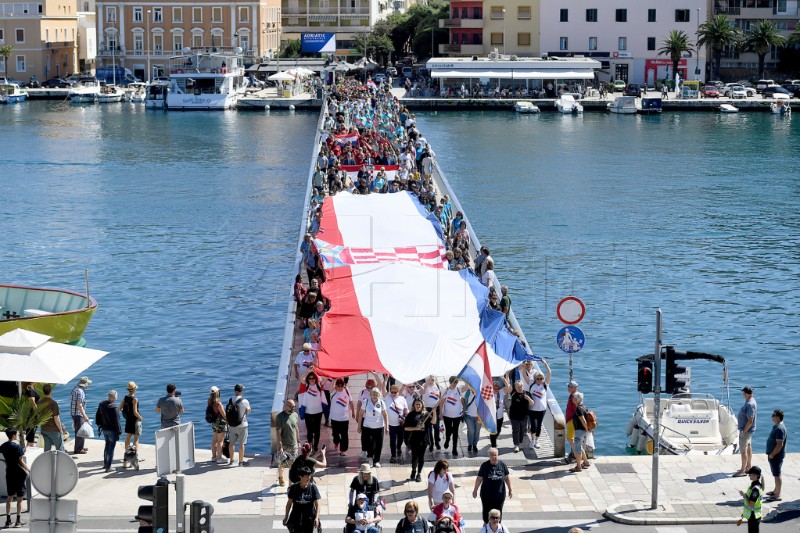 Zadar: Medved na 6. susretu braniteljica Domovinskog rata