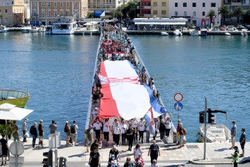 Zadar: Medved na 6. susretu braniteljica Domovinskog rata