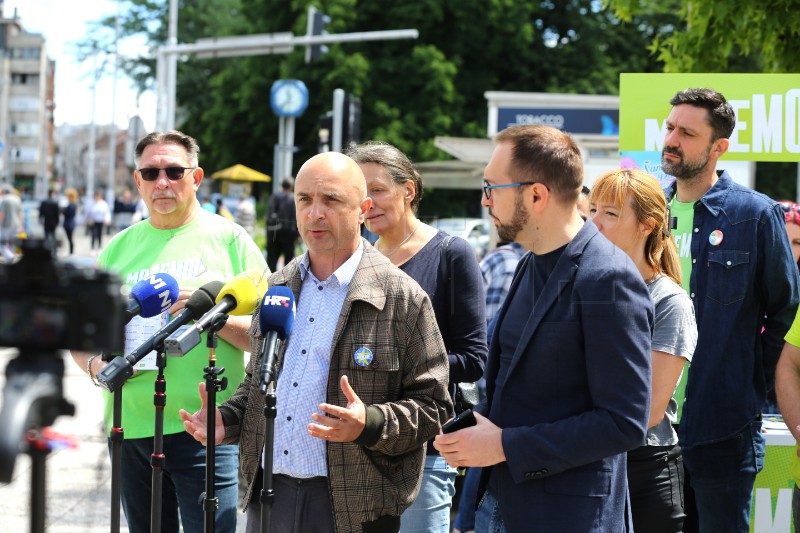 Konferencija za medije stranke Možemo!