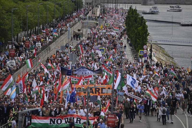 HUNGARY PEACE MARCH