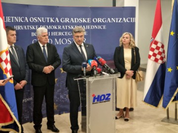 Plenković na obilježavanju 34. obljetnice utemeljenja HDZ-a Mostara