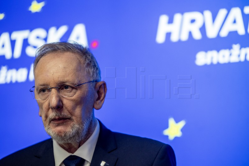 Medved i Božinović održali tiskovnu konferenciju