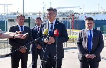 Plenković obišao LNG terminal na Krku