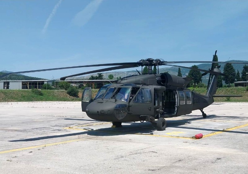 Helikopterom HRZ-a Black Hawk prevezeno srce iz Zadra u KB Dubrava