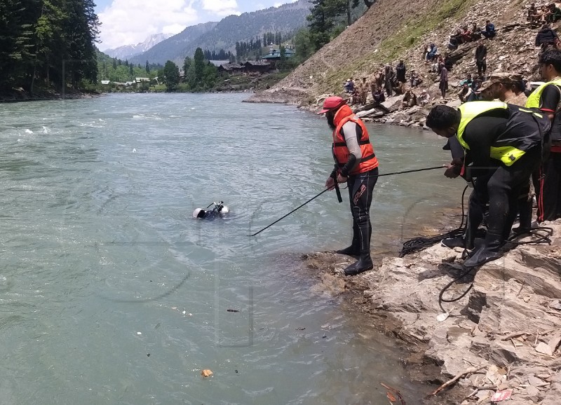 PAKISTAN ACCIDENT