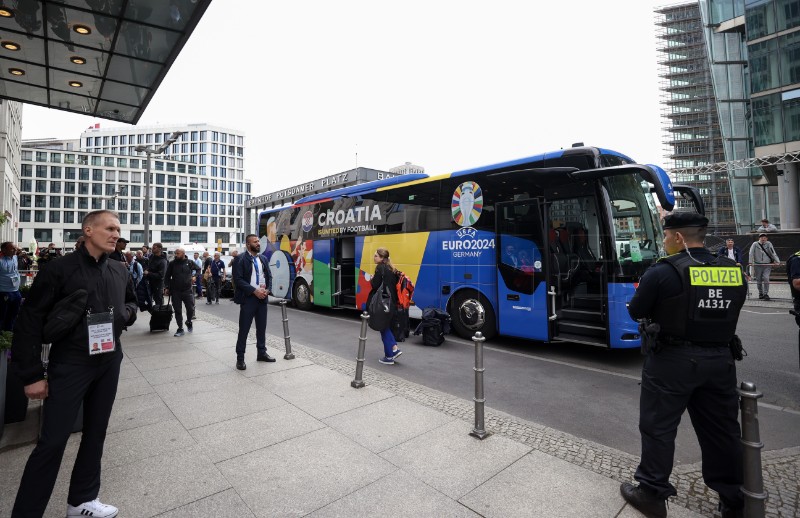 Hrvatska nogometna reprepeztacija stigla u Ritz-Carlton u Berlinu