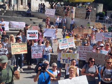 Pula: Prosvjed predškolskih djelatnika