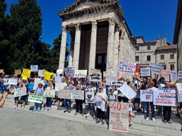 Pula: Prosvjed predškolskih djelatnika