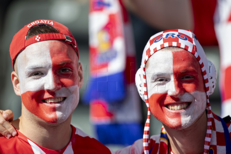 Atmosfera na stadionu uoči utakmice Španjolska - Hrvatska