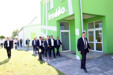 Milanović obišao proizvodni pogon tvrtke "Ivančica" d.d.