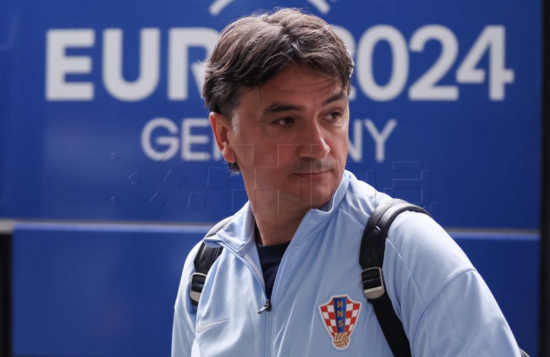 EURO2024: Hrvatski nogometaši stigli u Hamburg