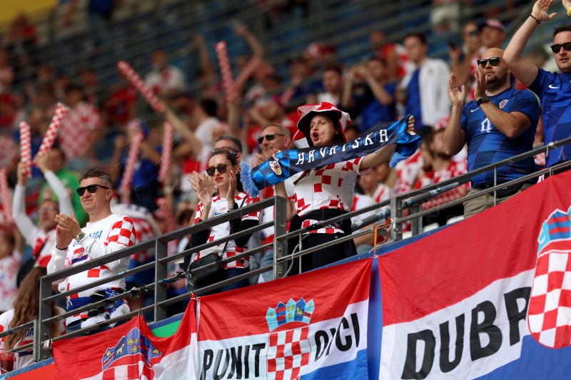 EURO2024: Atmosfera na stadionu prije početka utakmice Hrvatska - Albanija