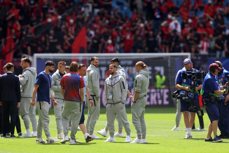 EURO2024: Atmosfera na stadionu prije početka utakmice Hrvatska - Albanija