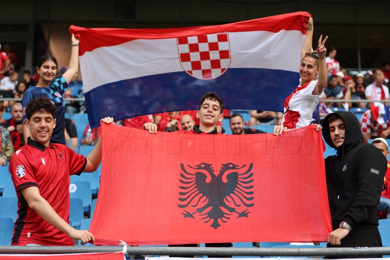 EURO2024: Atmosfera na stadionu prije početka utakmice Hrvatska - Albanija