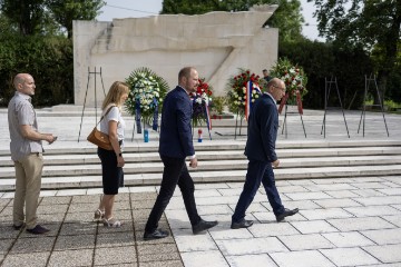 Položeni vijenci povodom Dana antifašističke borbe