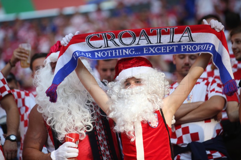 EURO2024: Atmosfera na stadionu prije početka utakmice Hrvatska - Italija