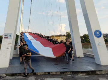 Mimohodom Osijek obilježio Dan osječkih branitelja