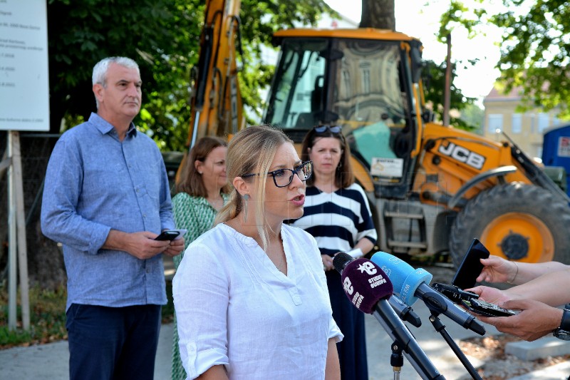 Tiskovna konferencija o građevinskim radovima na karlovačkoj Zvijezdi