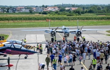 Otvoren međunarodni aeromiting u Varaždinu CIAV 2024.