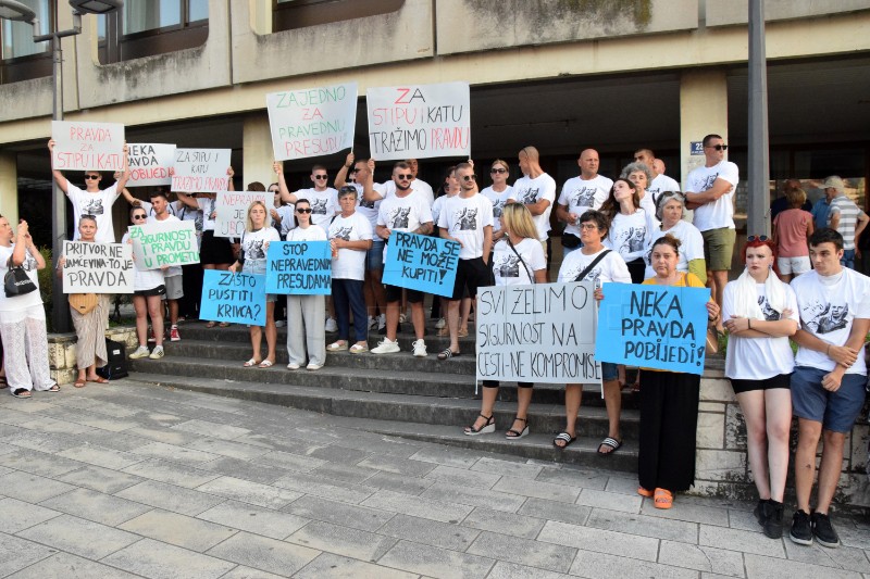 Dubrovnik: Prosvjed zbog mogućeg puštanja na slobodu Klevise Ymeri