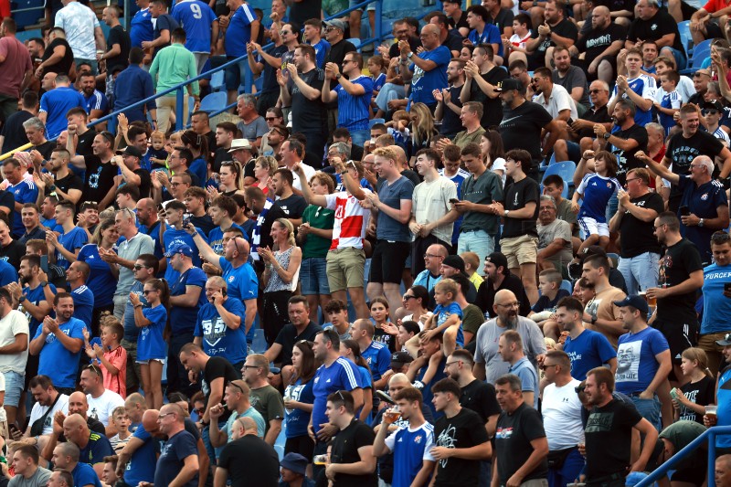 Prijateljska nogometna utakmica Dinamo - Vardar