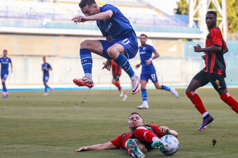 Prijateljska nogometna utakmica Dinamo - Vardar