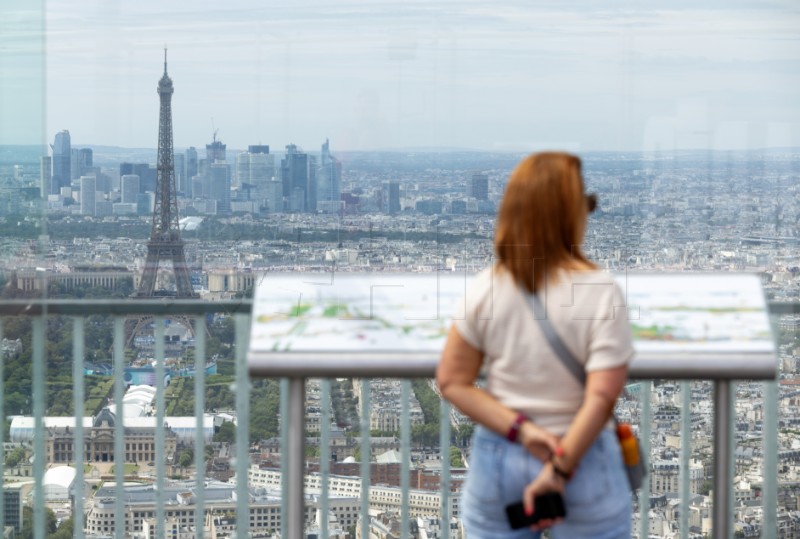 OI: Panorama Pariza sa Montparnasse tornja