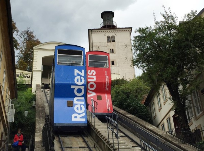 Izložba dizajnerskog studija Zorana Đukića u Galeriji Otok