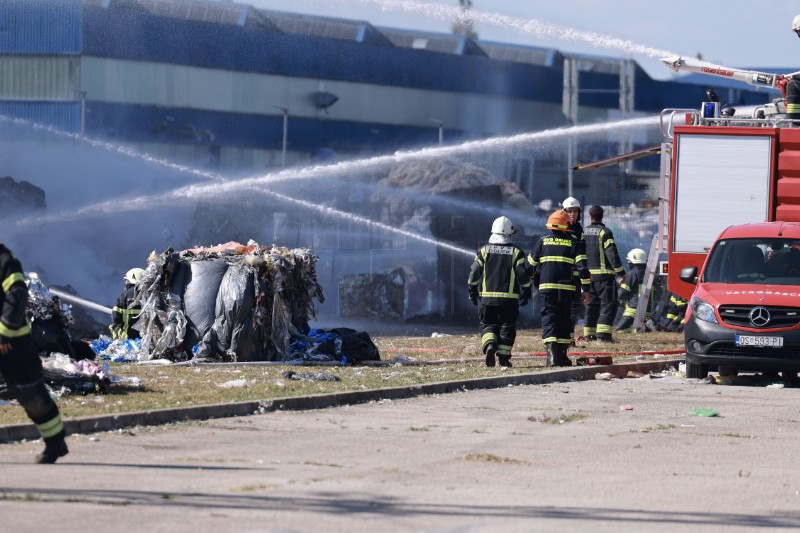 Osijek: Ponovo požar u Dravi International