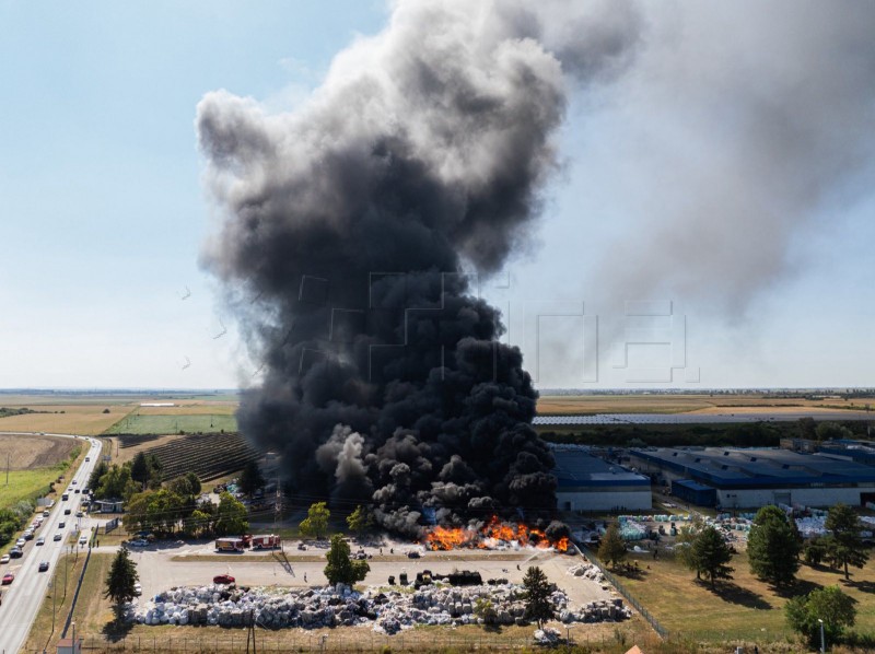 Osijek: Ponovo požar u Dravi International