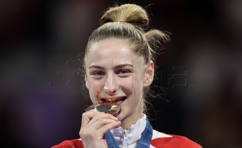 OI, tekvondo: Dodjela medalja, Leni Stojković bronca