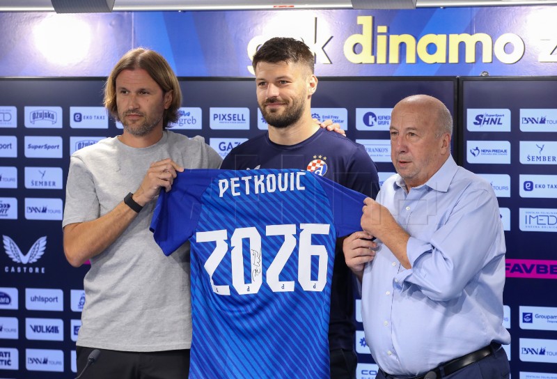 Bruno Petković potpisao ugovor sa GNK Dinamo