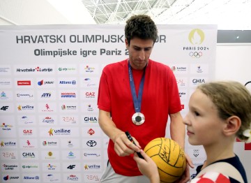 Doček hrvatskih olimpijaca u zagrebačkoj zračnoj luci