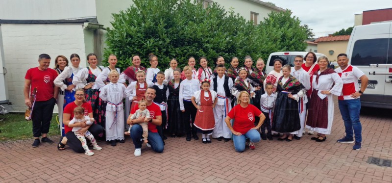 Hrvati izveli folklor na ljetnom festivalu u Bremenu