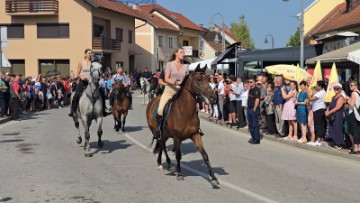 Održano 22. vozočašće konjskih zaprega i jahača u Mariju Bistricu