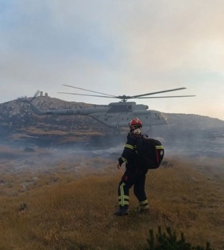 Vatrogasci se bore s požarima u Šibensko-kninskoj i Splitsko-dalmatinskoj županiji