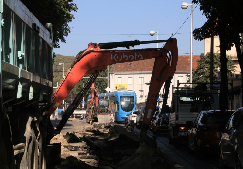 Radovi na obnovi vodovodne mreže u zagrebačkoj Ilici na Črnomercu