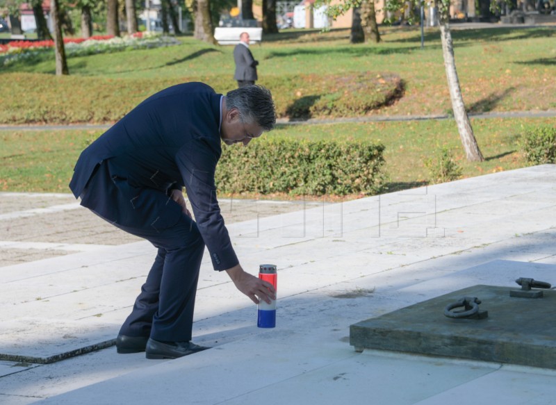 Plenković: Osuđujemo zločine totalitarnih režima i nedemokratskih ideologija