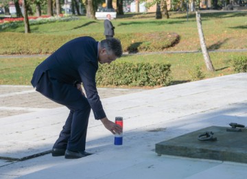 Plenković: Osuđujemo zločine totalitarnih režima i nedemokratskih ideologija