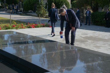 Plenković: Osuđujemo zločine totalitarnih režima i nedemokratskih ideologija