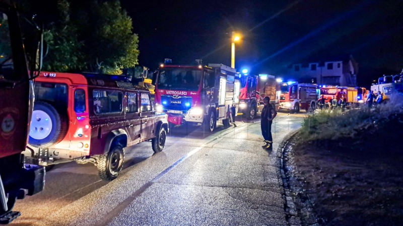 Nevrijeme u Dalmaciji, udari munja uzrokovali nekoliko požara na splitskom području